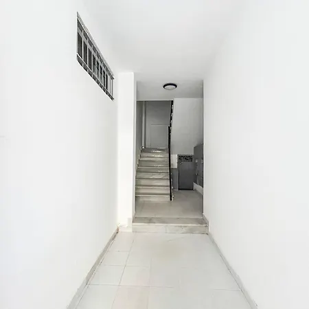 2 Bedroom 1072 *