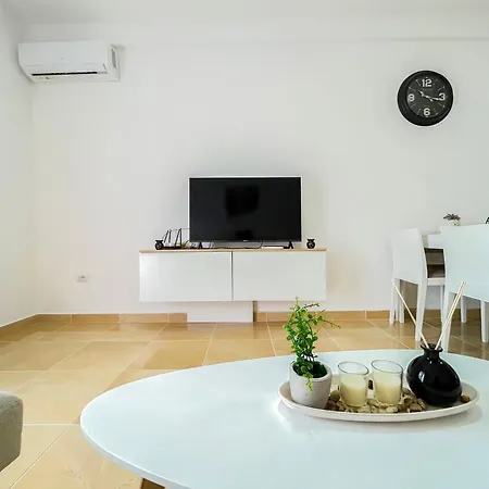 2 Bedroom 1072 Durrës