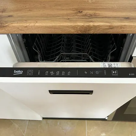 2 Bedroom 1072 *