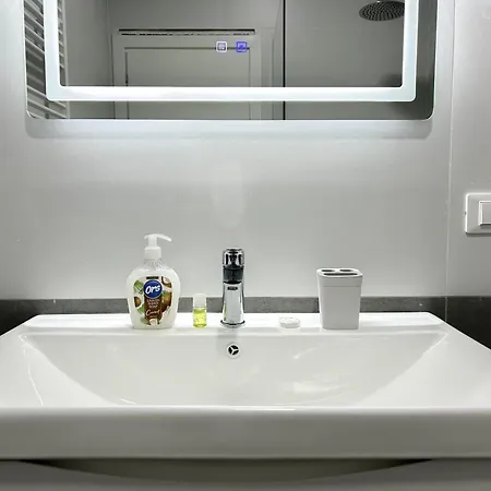 2 Bedroom 1072 Appartamento