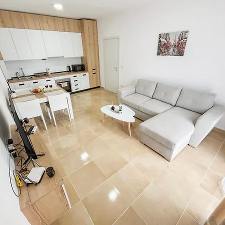 2 Bedroom 1072 Durrës