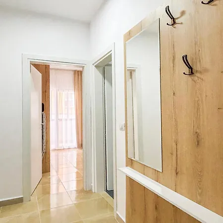 2 Bedroom 1072 *